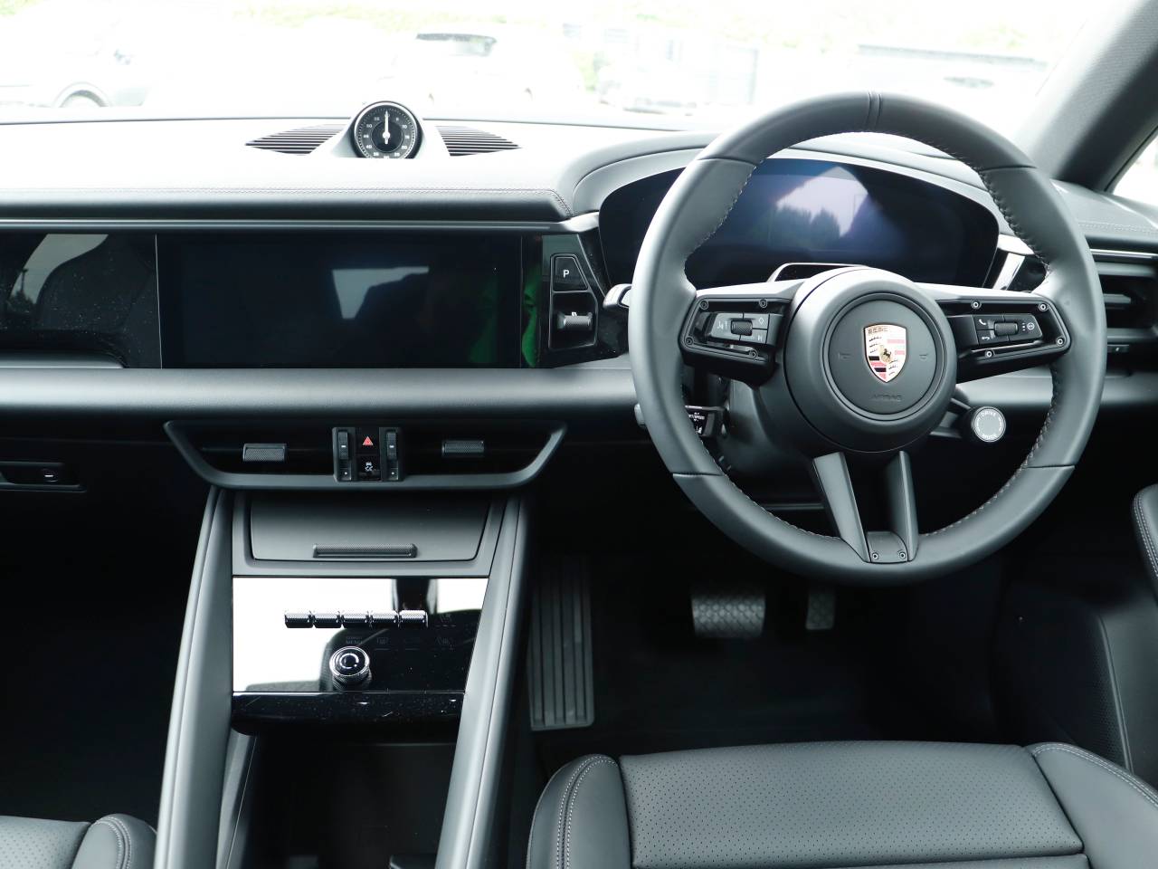 Macan (72) image 13