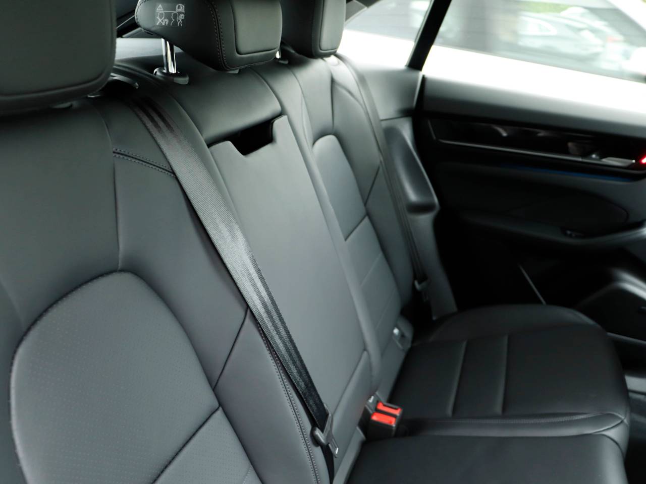 Macan (72) image 27