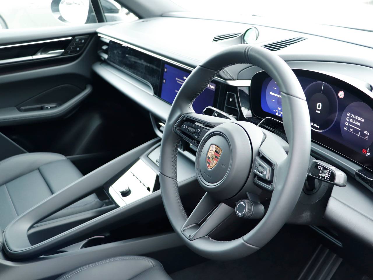 Macan (72) image 14