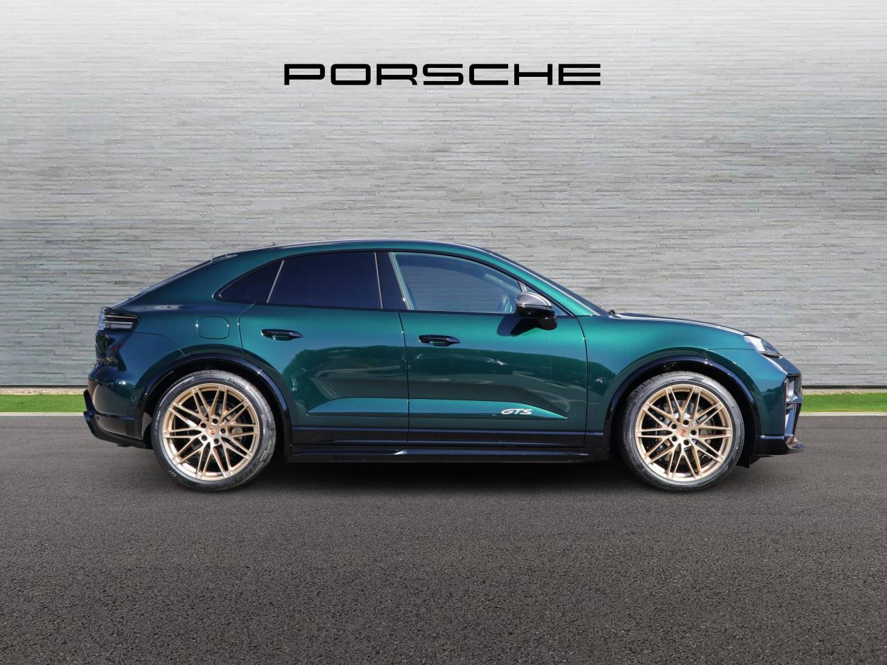Macan (60) image 02