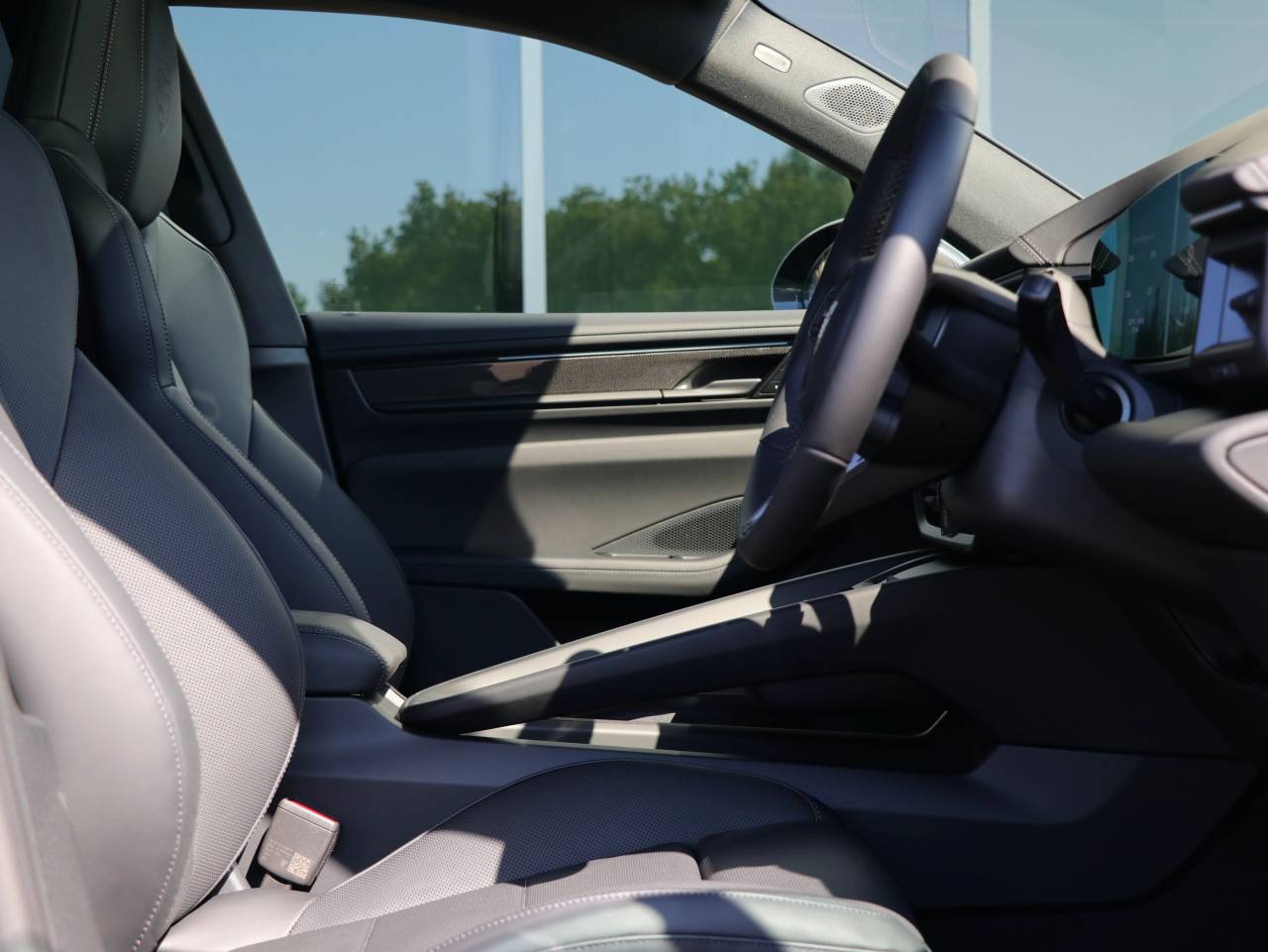 Macan (60) image 33