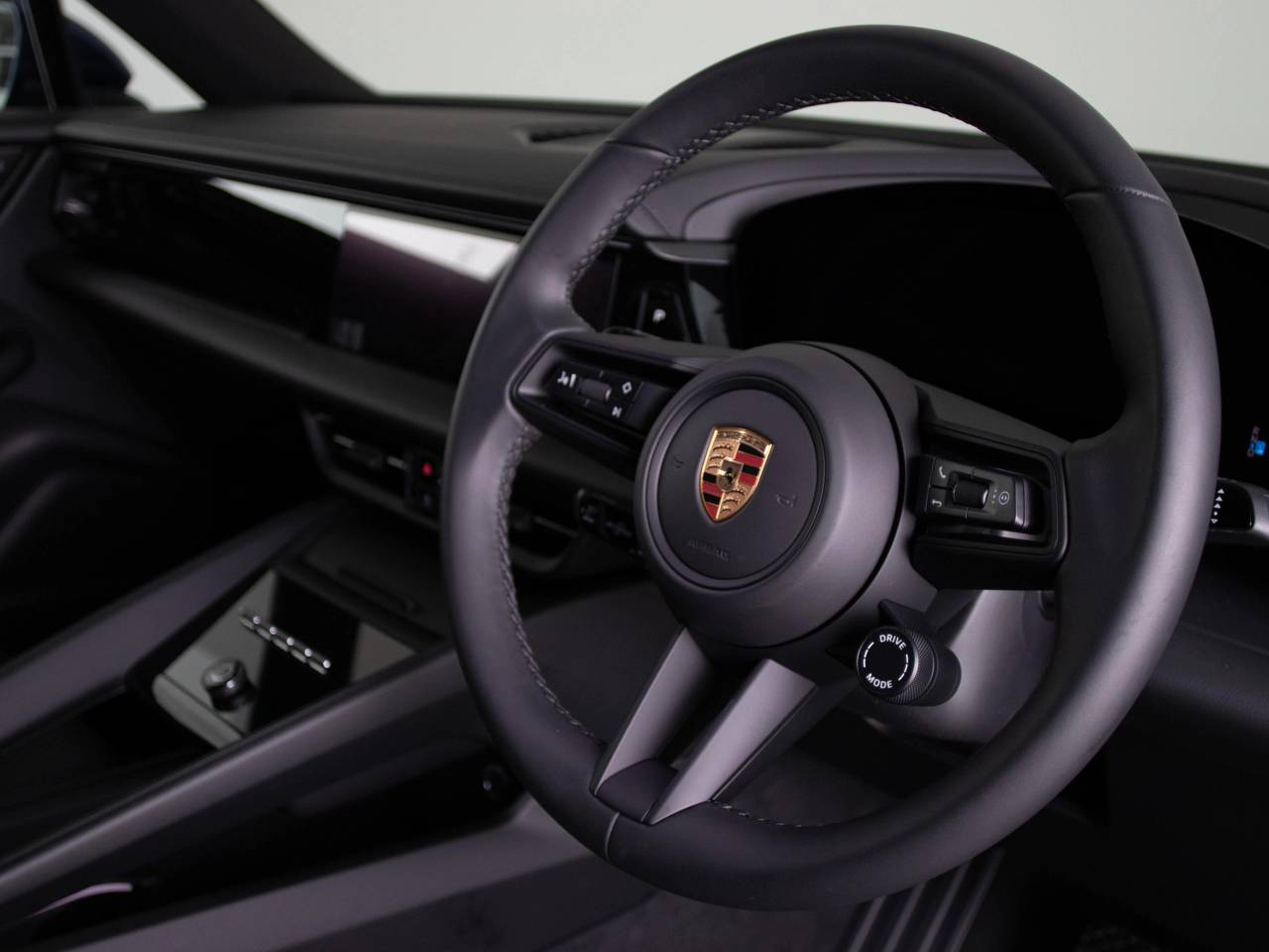 Macan BASE (3) image 44