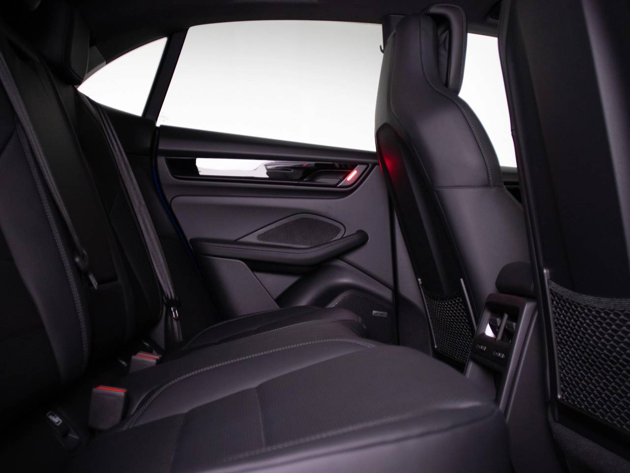 Macan BASE (3) image 40