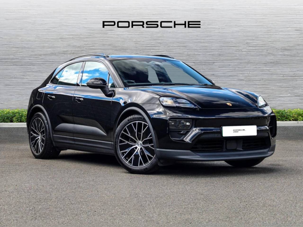 Macan BASE