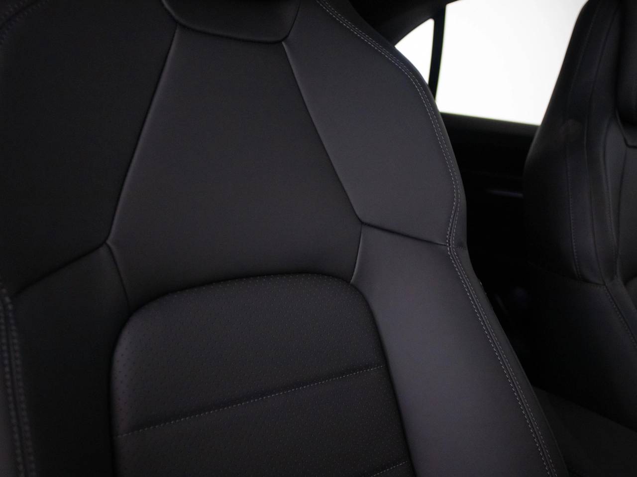 Macan BASE (6) image 41