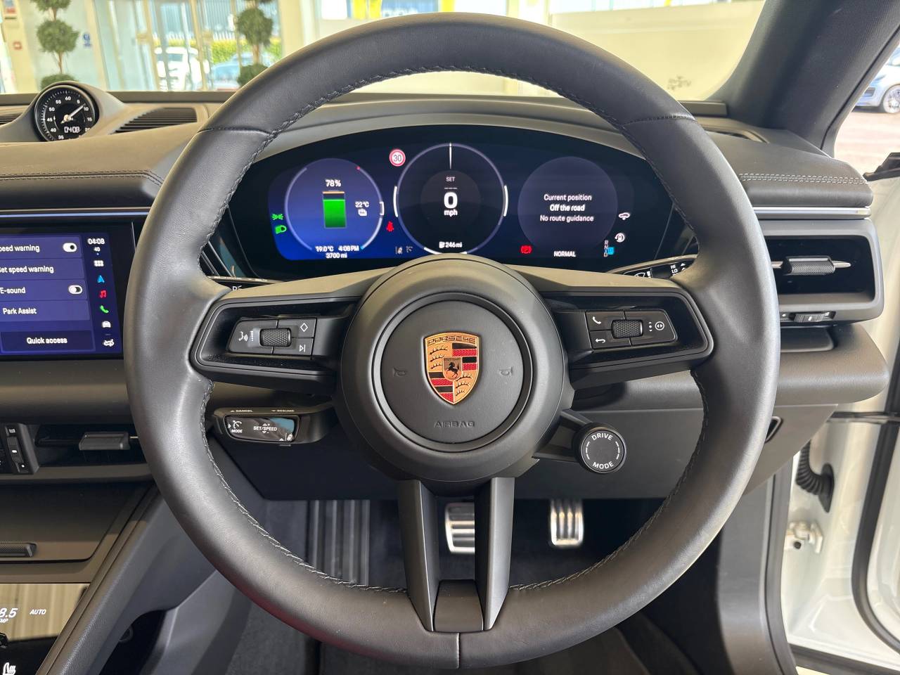 Macan 4S (1) image 22