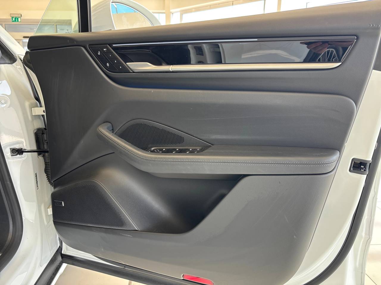 Macan 4S (1) image 33
