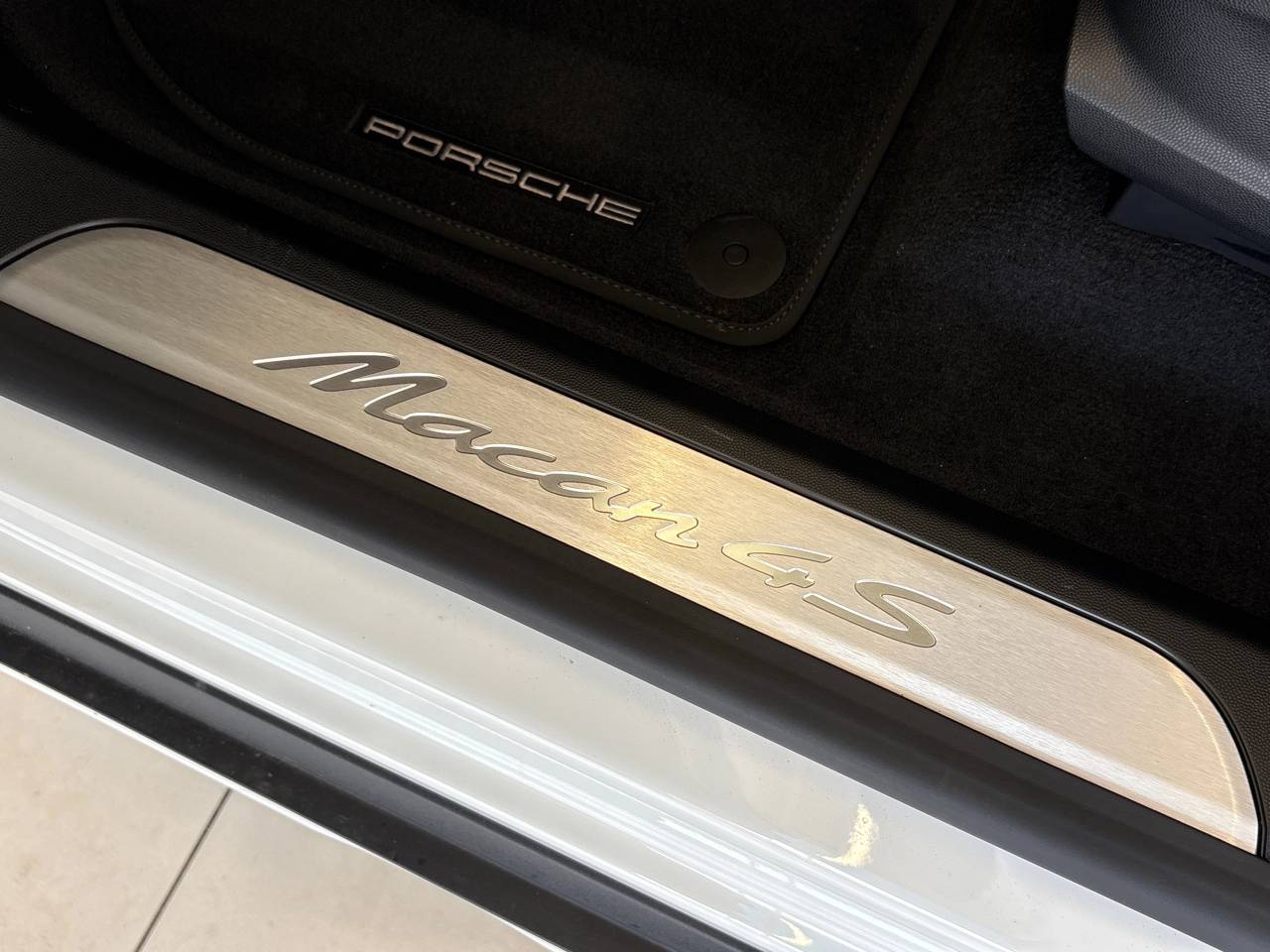 Macan 4S (1) image 32