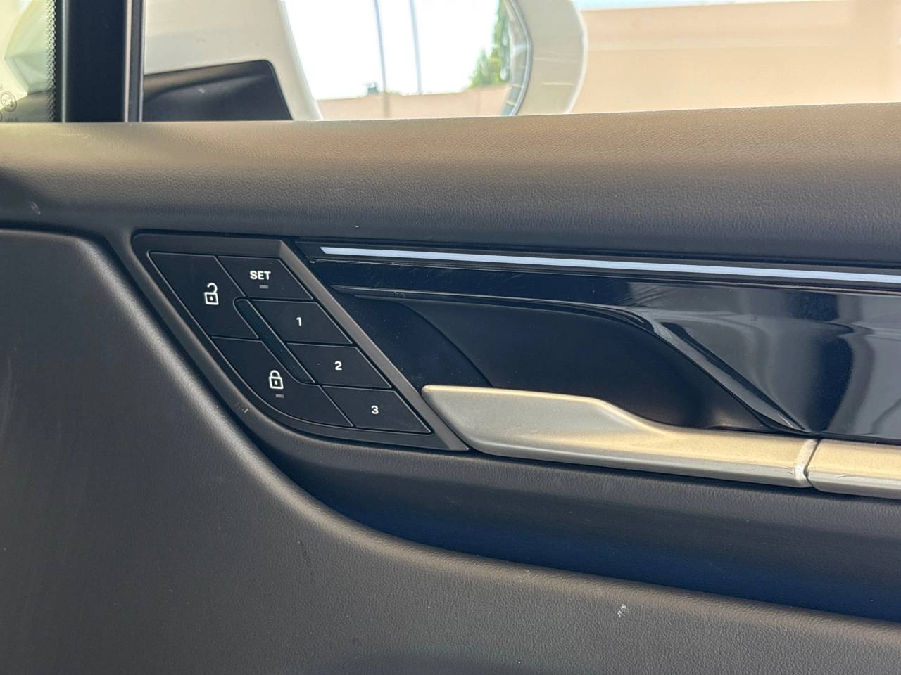 Macan 4S (1) image 35