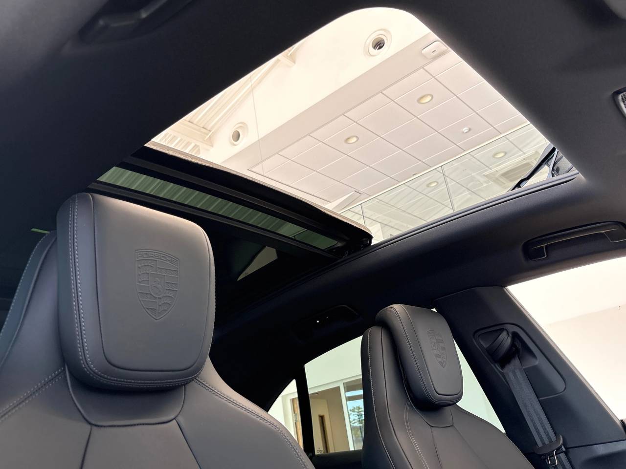 Macan 4S (1) image 28