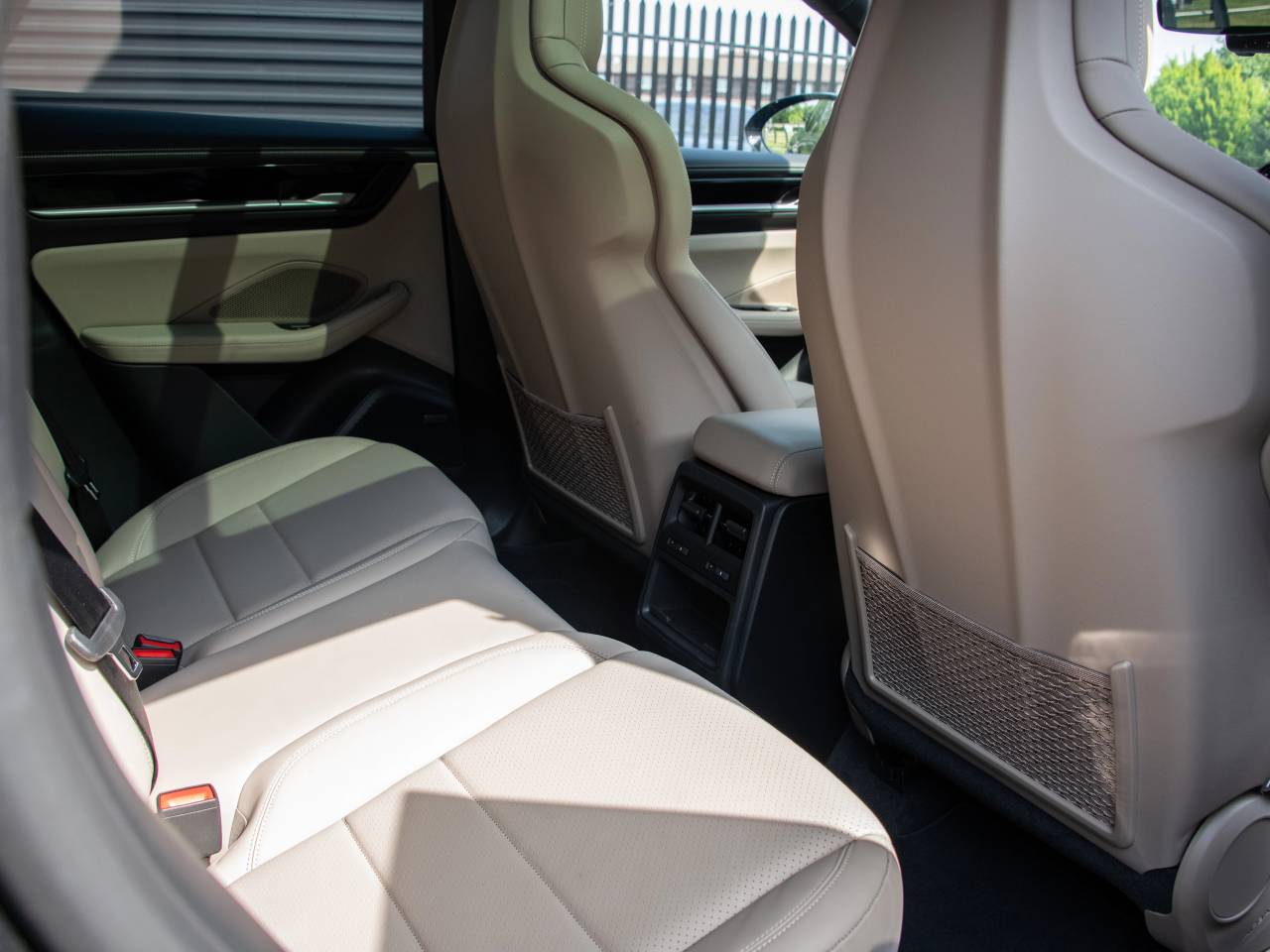 Macan 4S (4) image 36