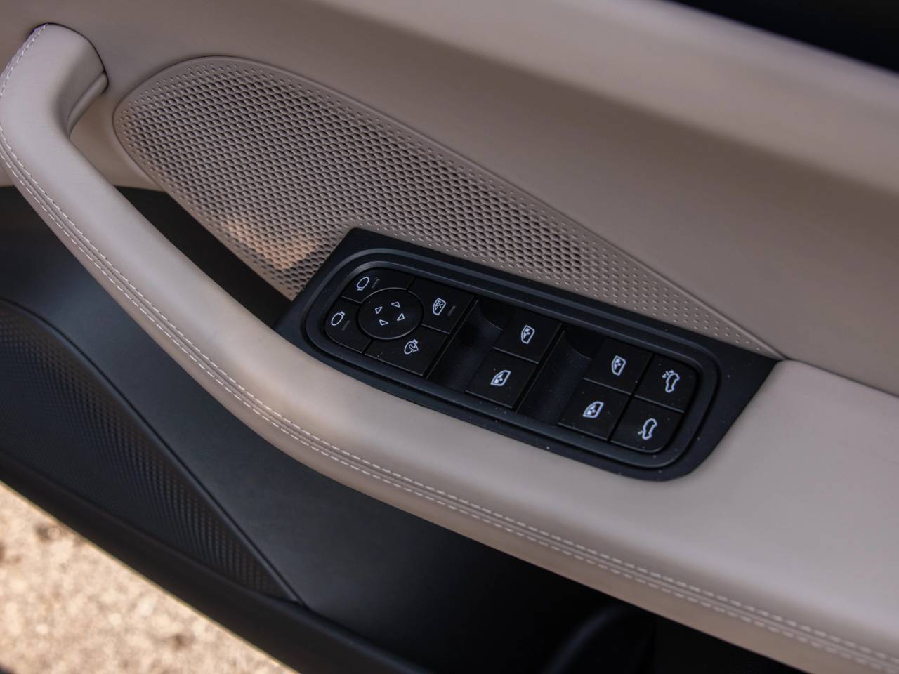 Macan 4S (4) image 32