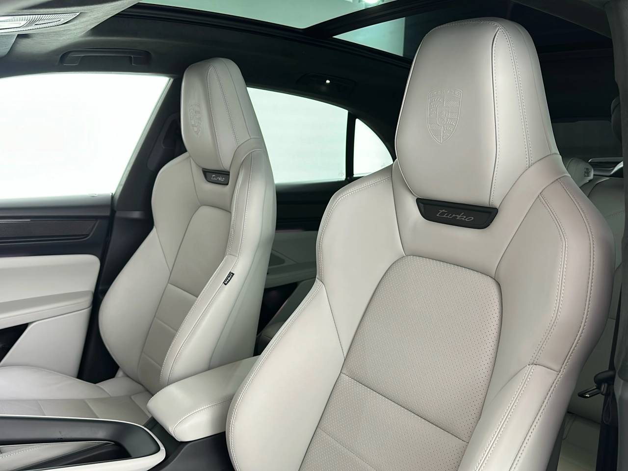 Macan TURBO (10) image 27