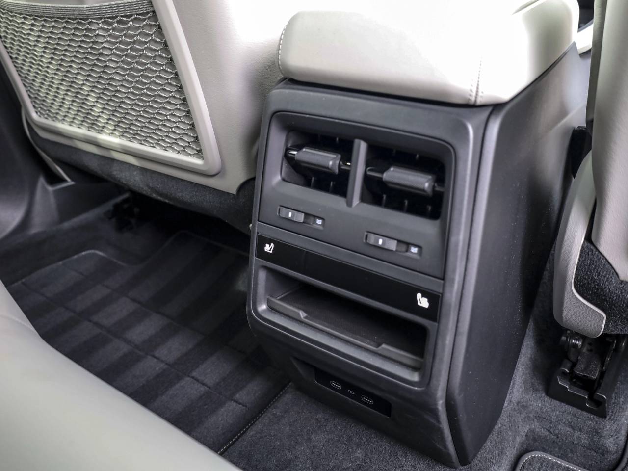 Macan TURBO (7) image 22