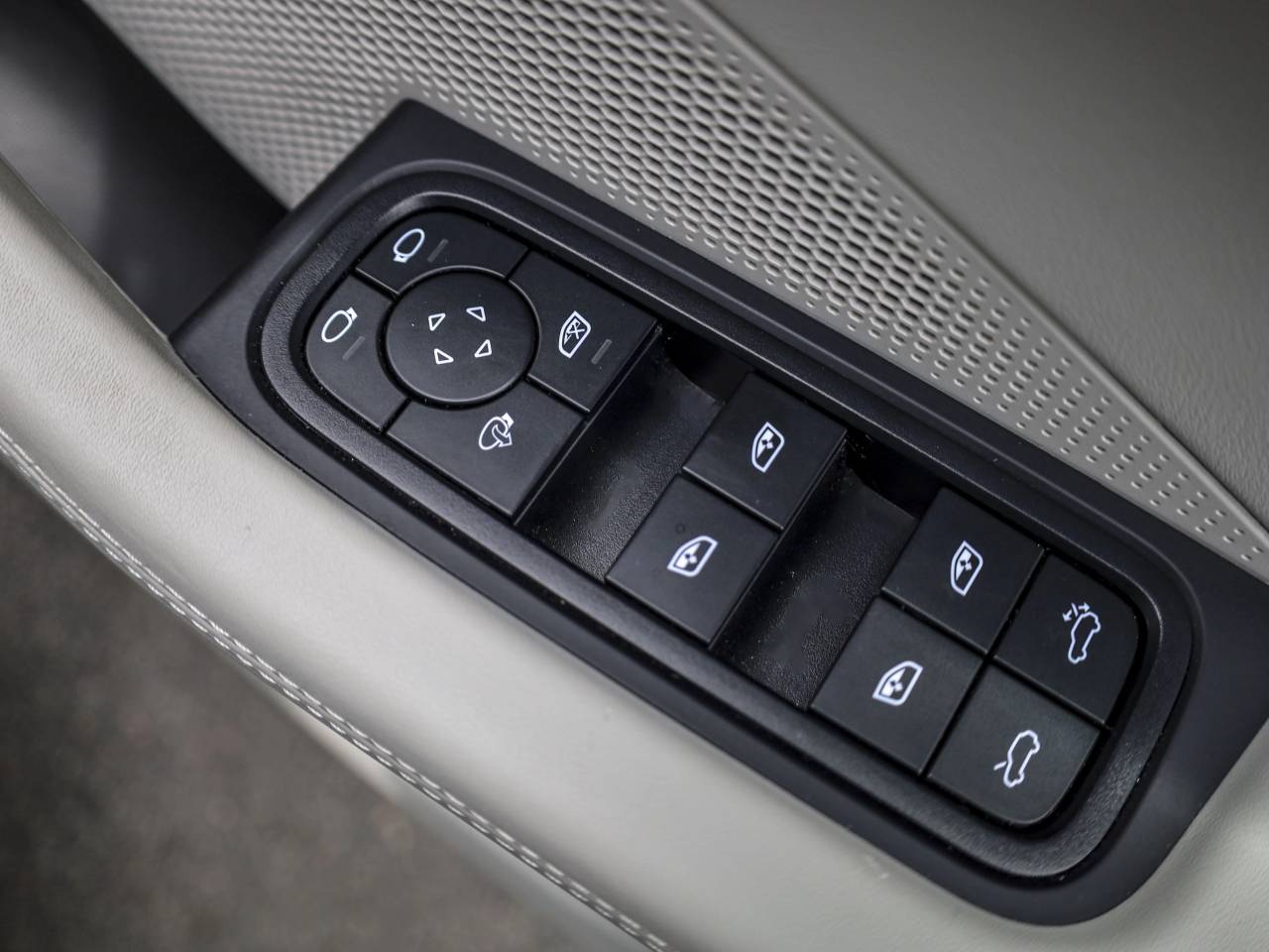 Macan TURBO (7) image 21