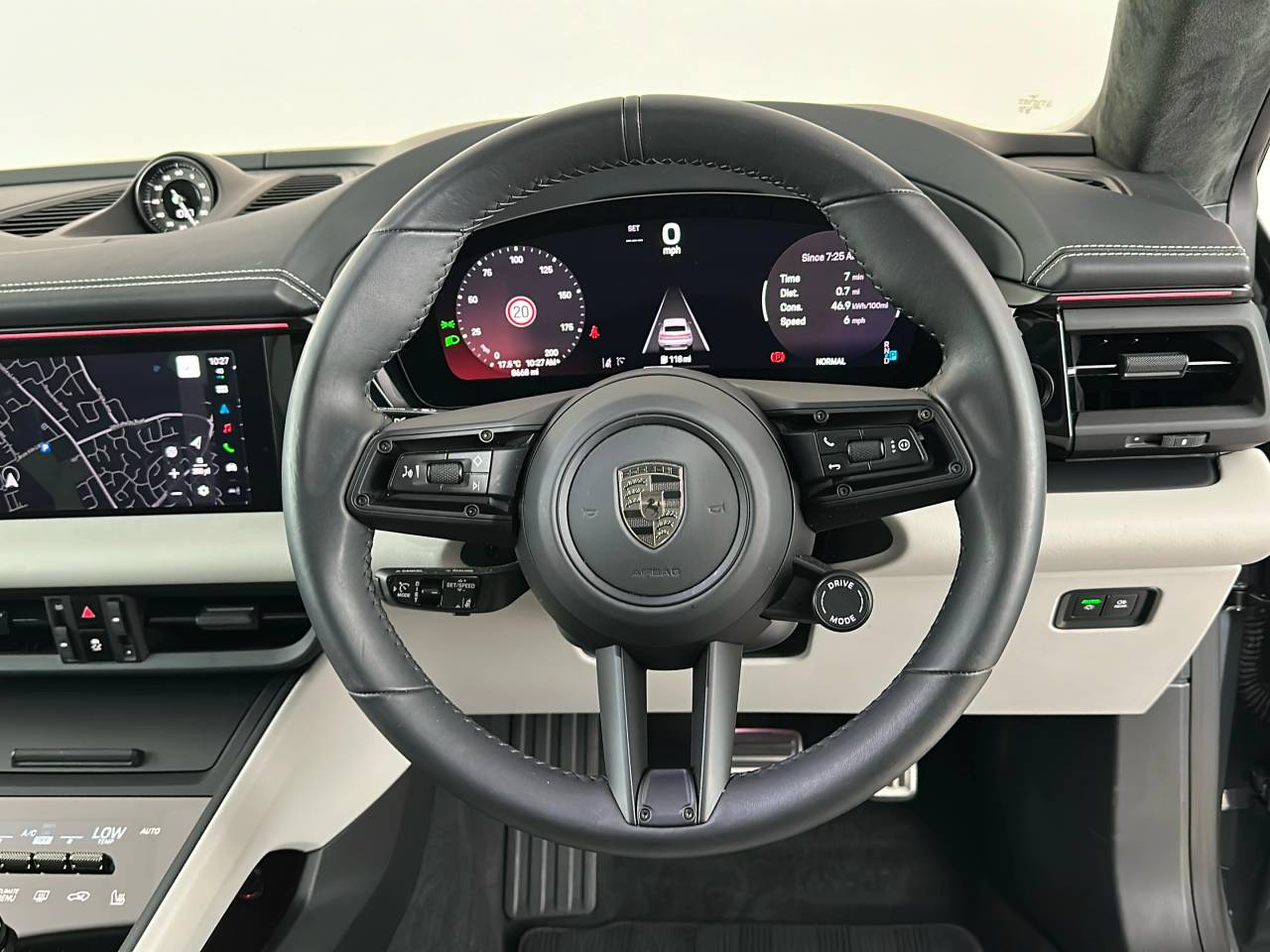 Macan TURBO (10) image 32