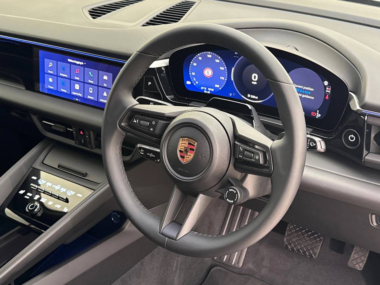 Macan (98) image 17