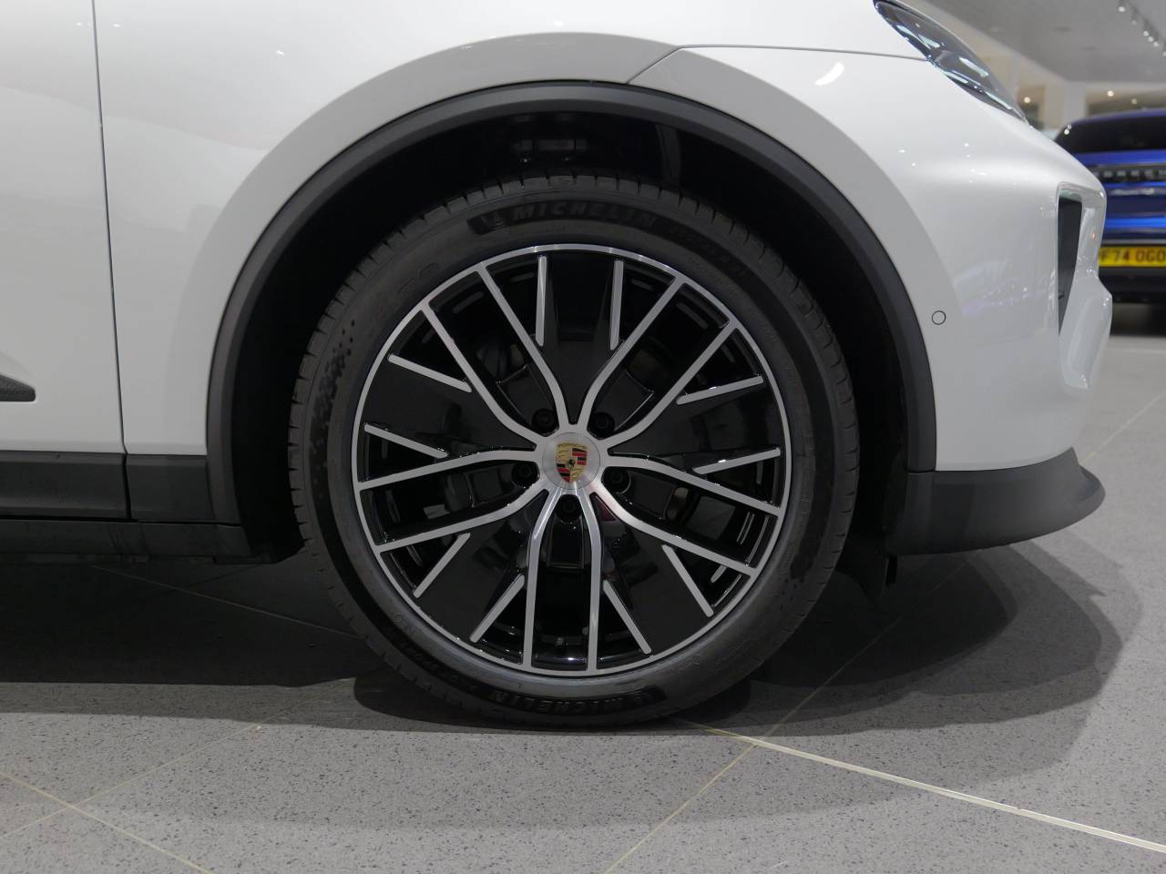 Macan BASE (5) image 06