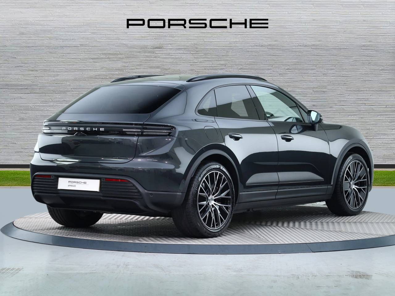 Macan BASE (10) image 09