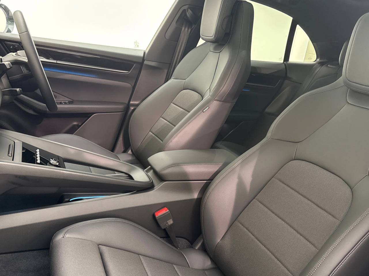 Macan BASE (10) image 31
