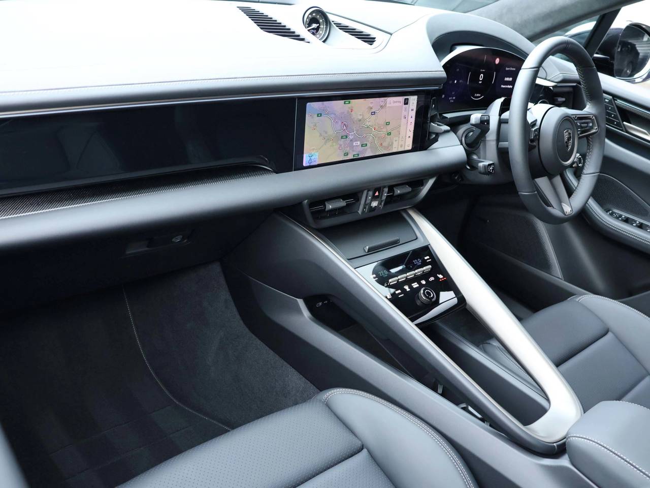 Macan TURBO (8) image 18