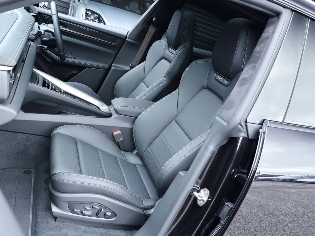 Macan TURBO (8) image 05