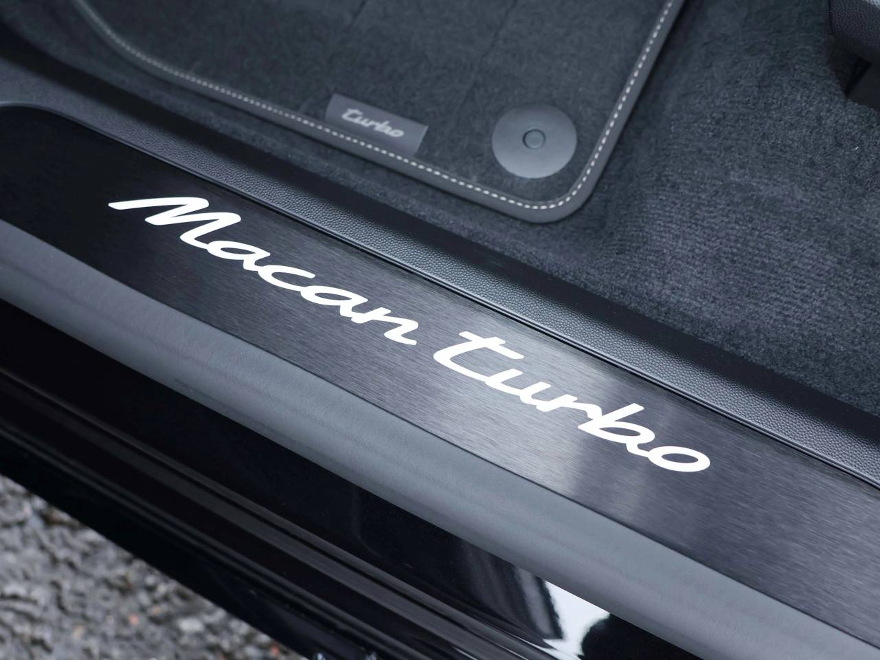 Macan TURBO (8) image 27