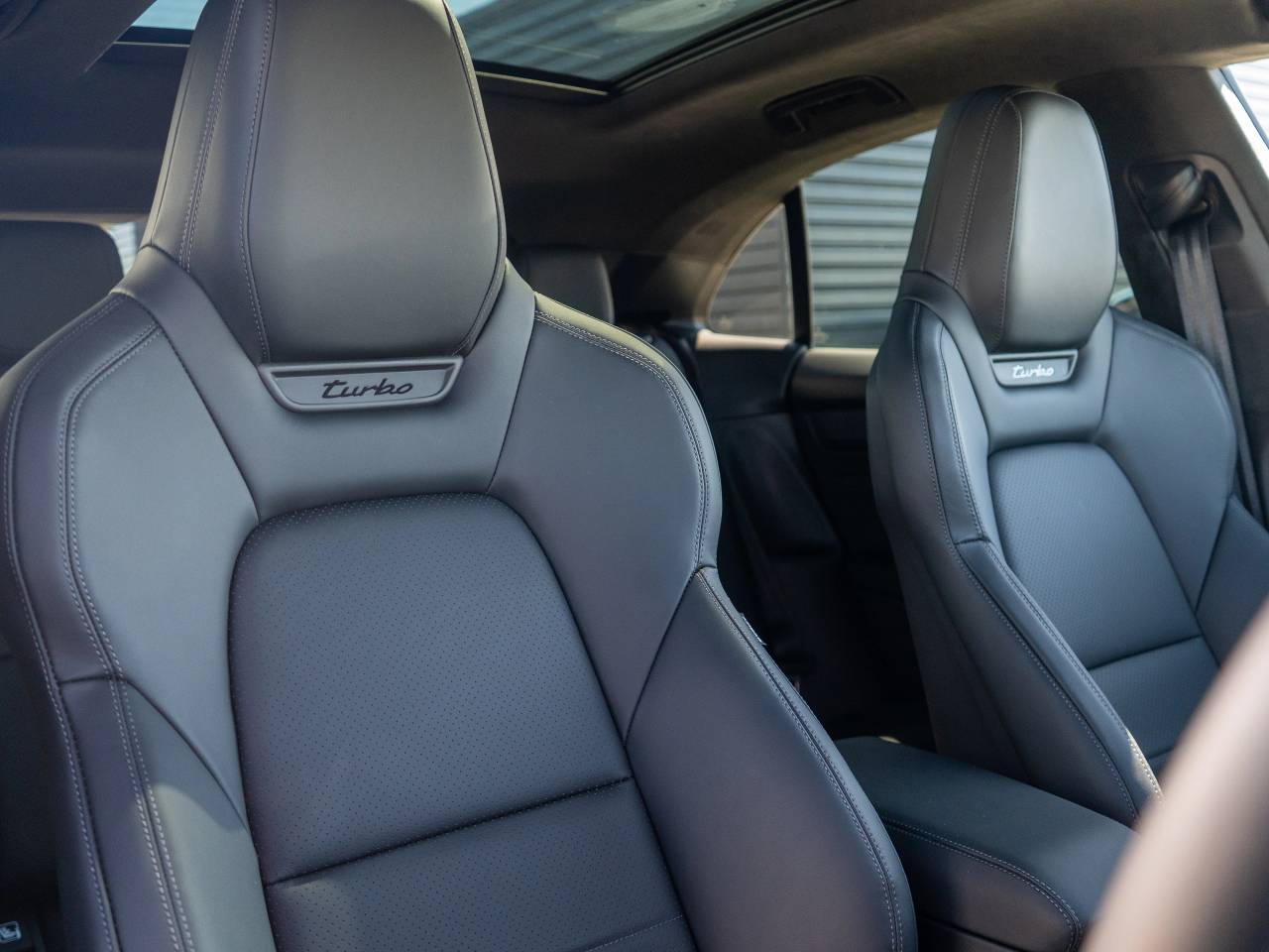 Macan TURBO (5) image 35