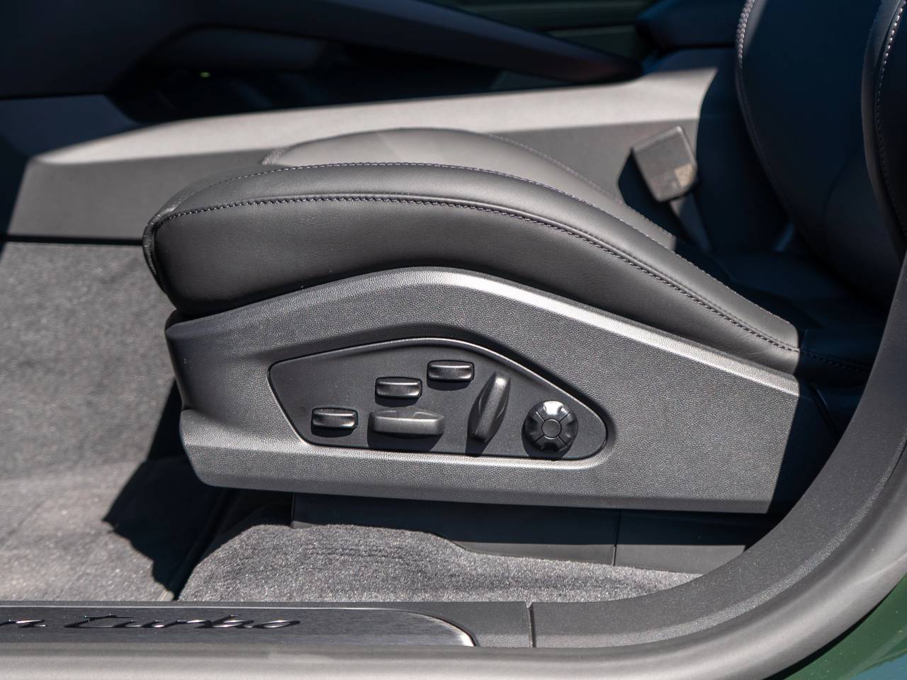 Macan TURBO (5) image 23