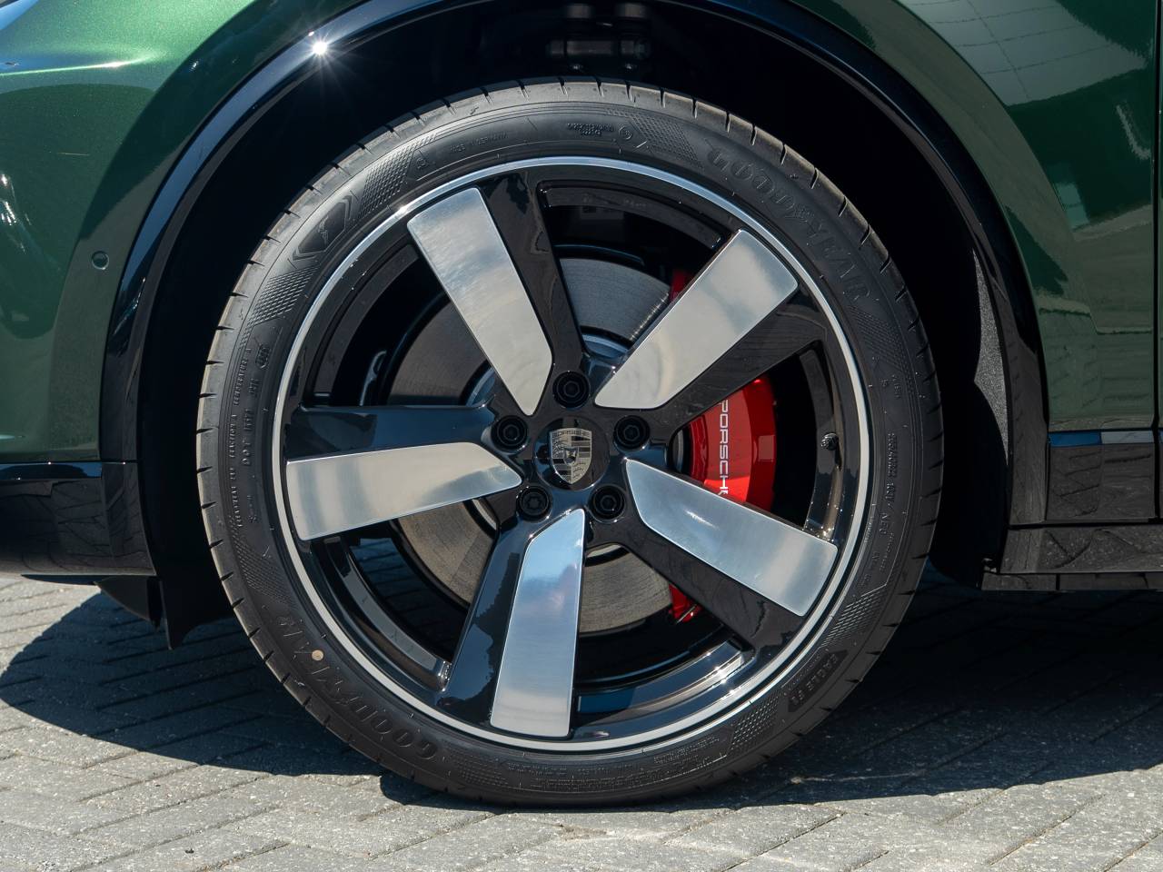 Macan TURBO (5) image 06