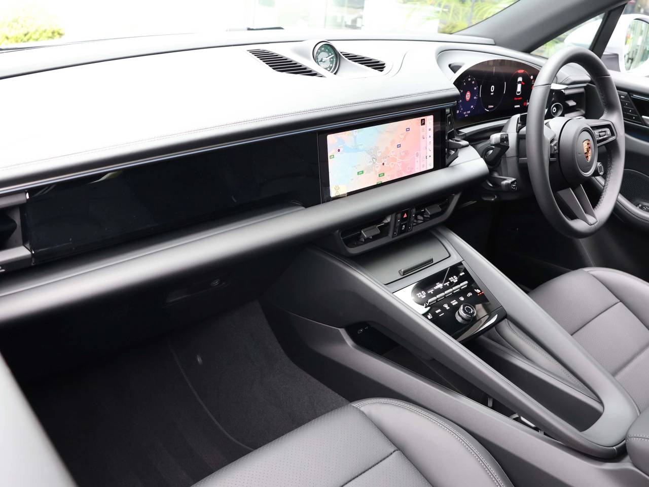 Macan (76) image 16