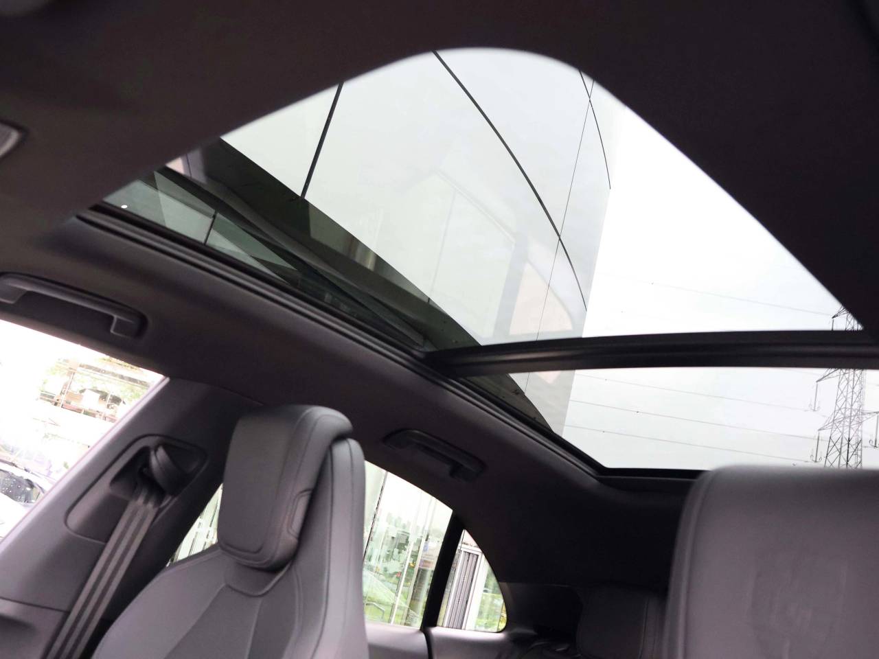 Macan (80) image 23