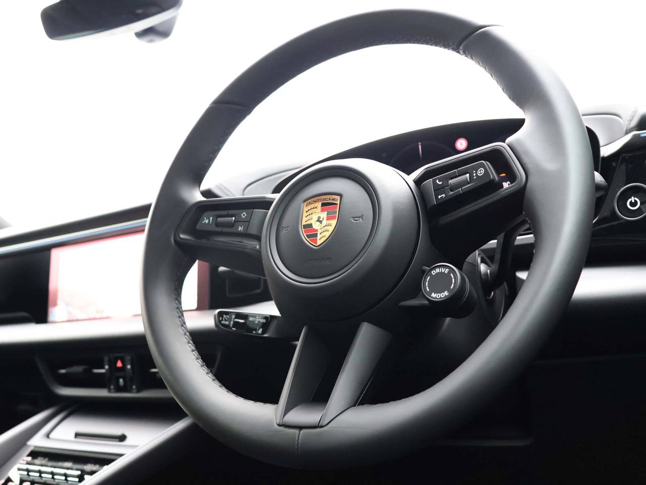 Macan (80) image 14