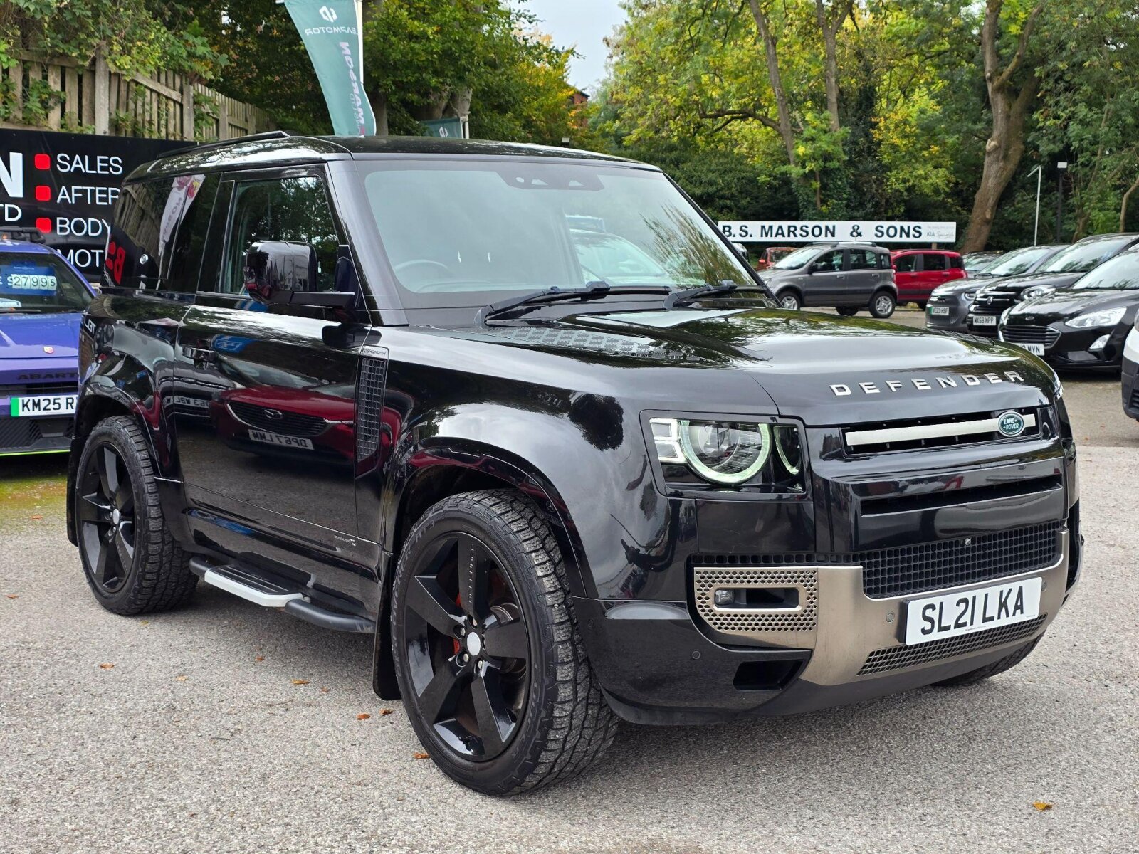 Land Rover Defender