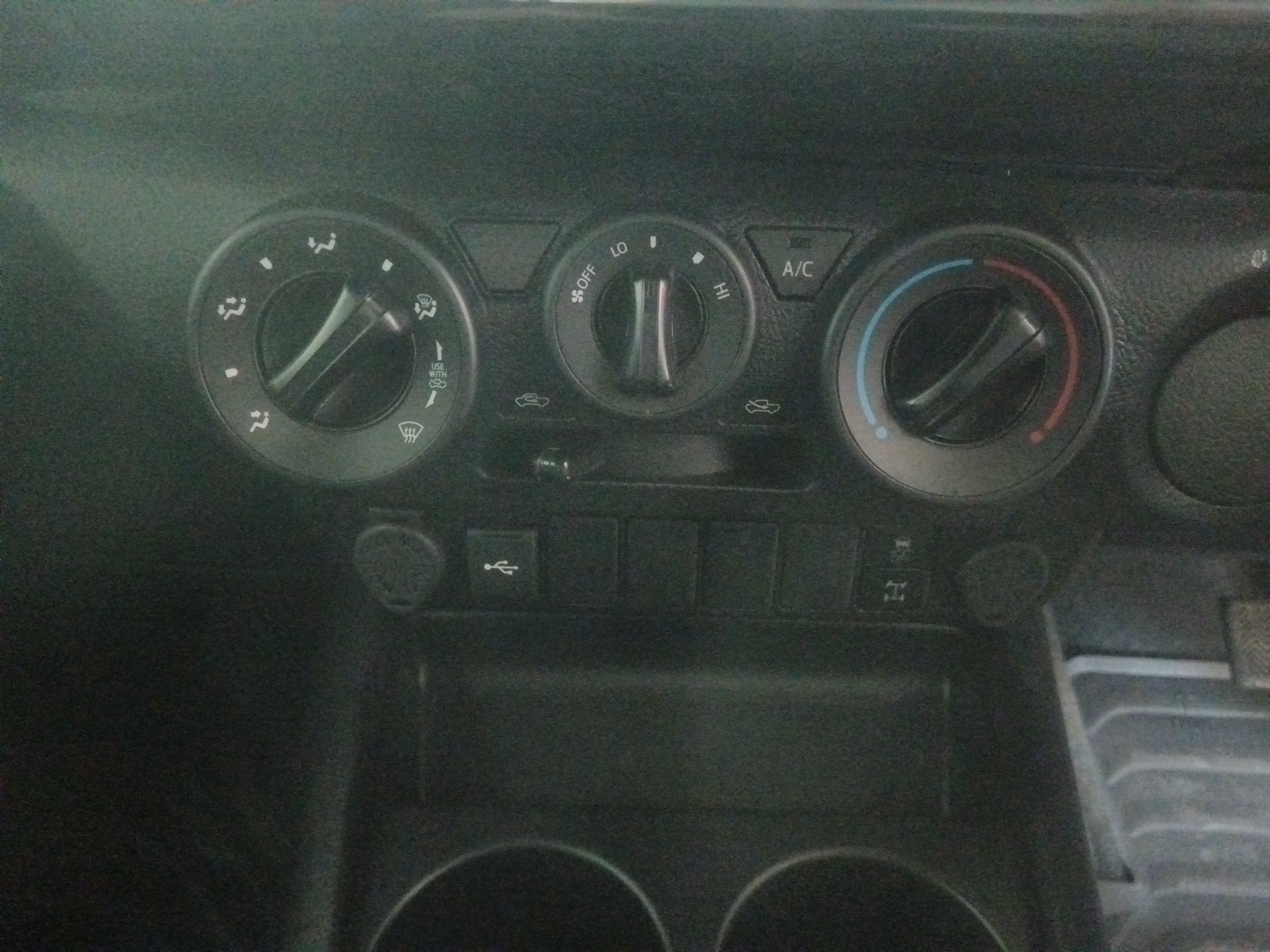 Toyota Hilux 2.8GD-6 XTRA CAB LEGEND 55