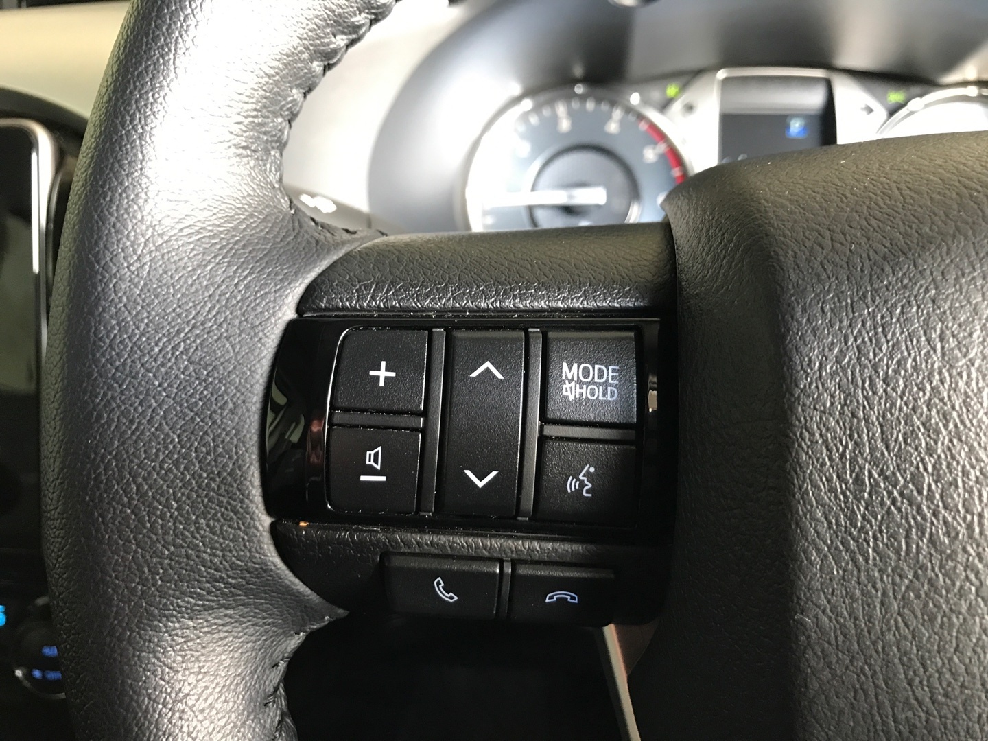 Toyota Hilux 2.8GD-6 DOUBLE CAB RAIDER AUTO