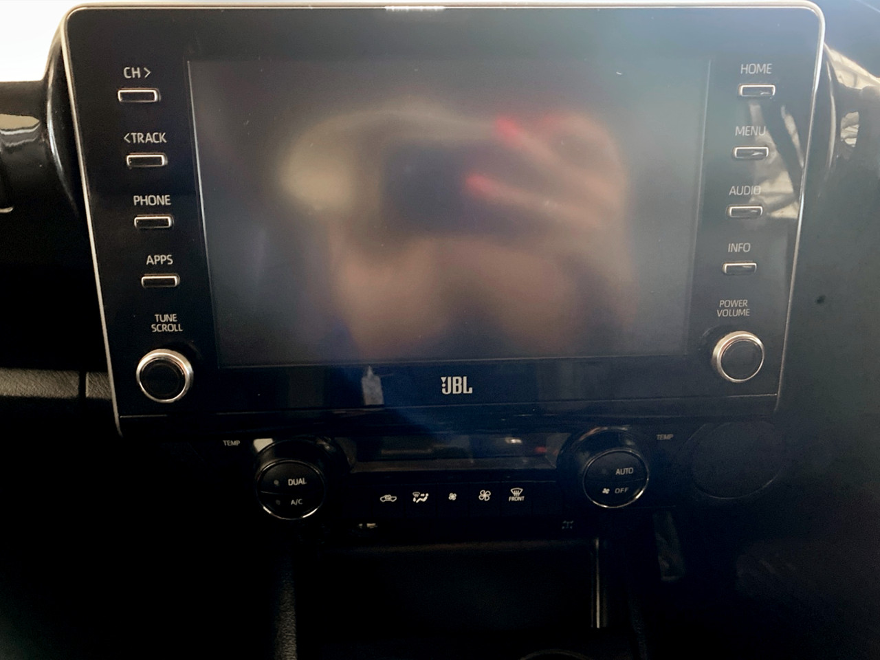 Toyota Hilux 2.8 GD-6 RB LEGEND 4×2 A/T P/U D/C