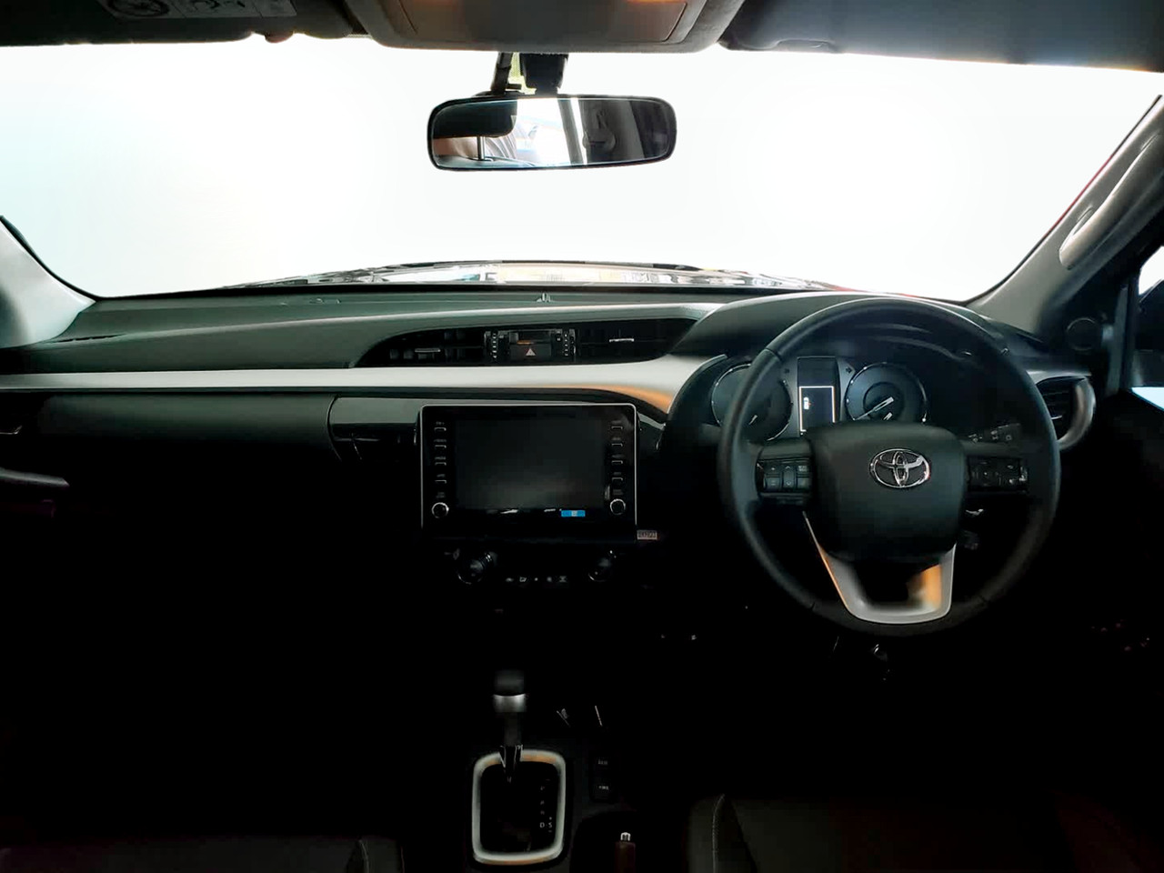 Toyota Hilux 2.8GD-6 48V DOUBLE CAB RAIDER