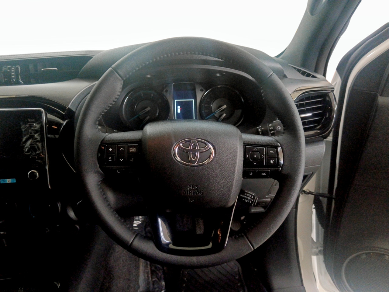 Toyota Hilux 2.8GD-6 XTRA CAB 4X4 LEGEND MANUAL