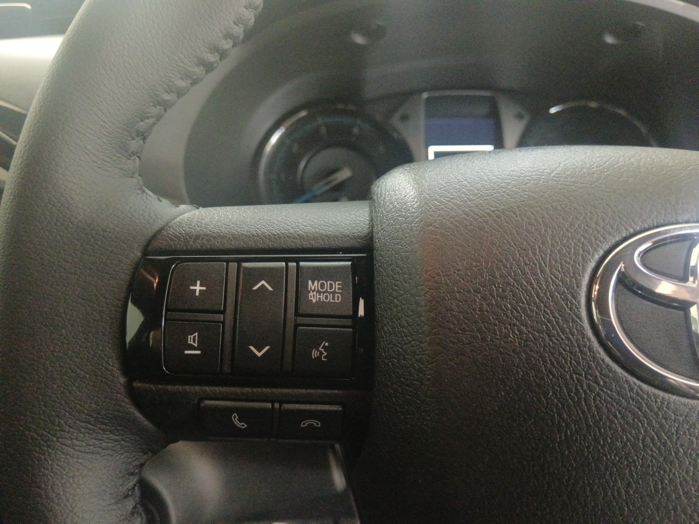Toyota Hilux 2.8GD-6 XTRA CAB 4X4 LEGEND MANUAL