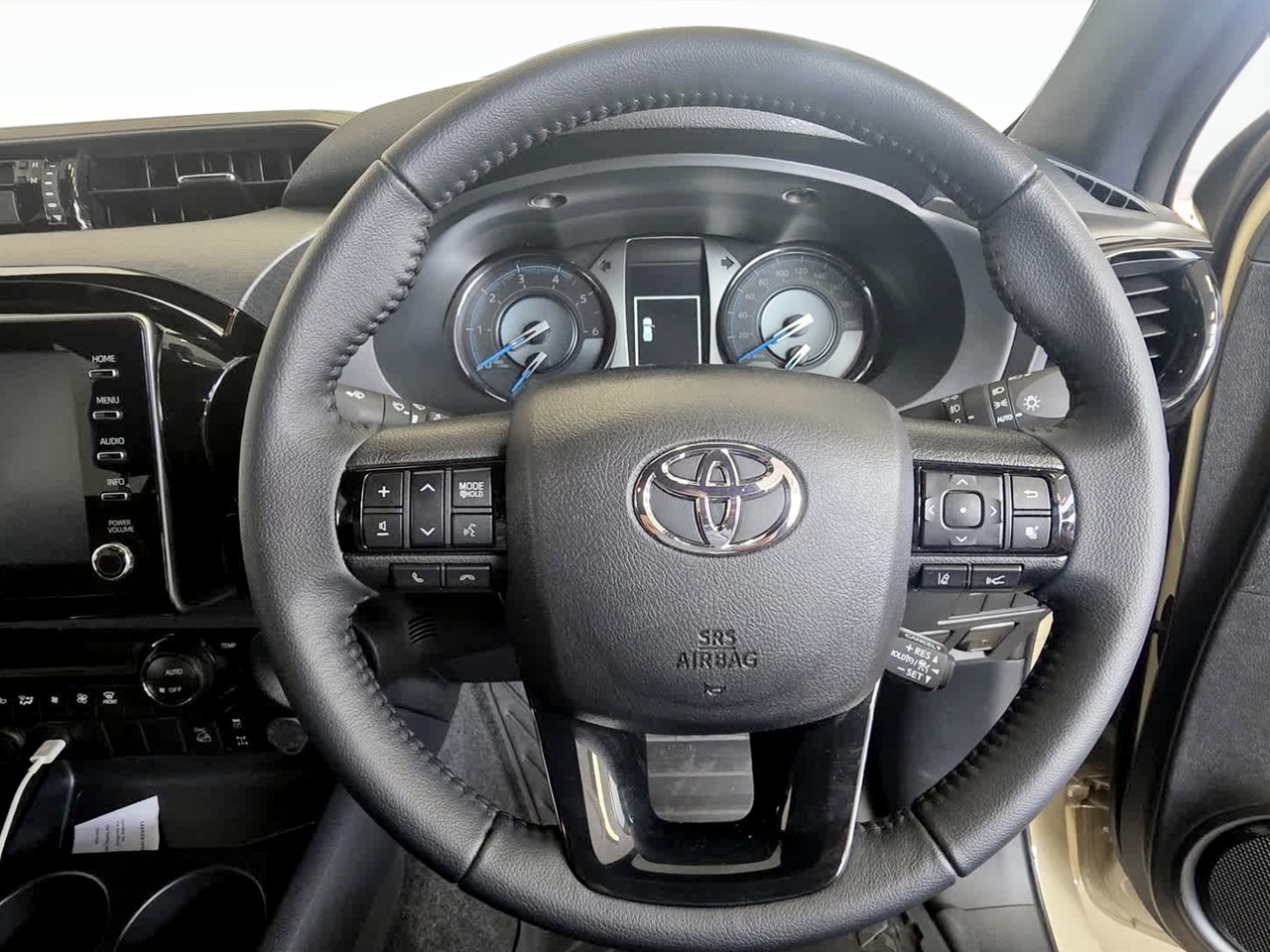 Toyota Hilux 2.8GD-6 DOUBLE CAB 4X4 LEGEND 55
