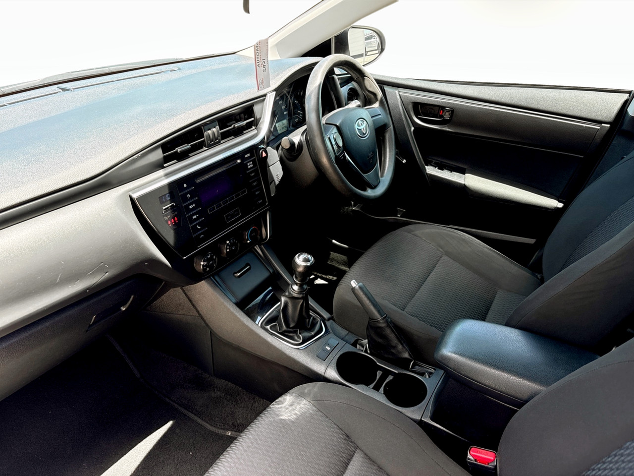 Toyota Corolla Quest 1.8 PLUS