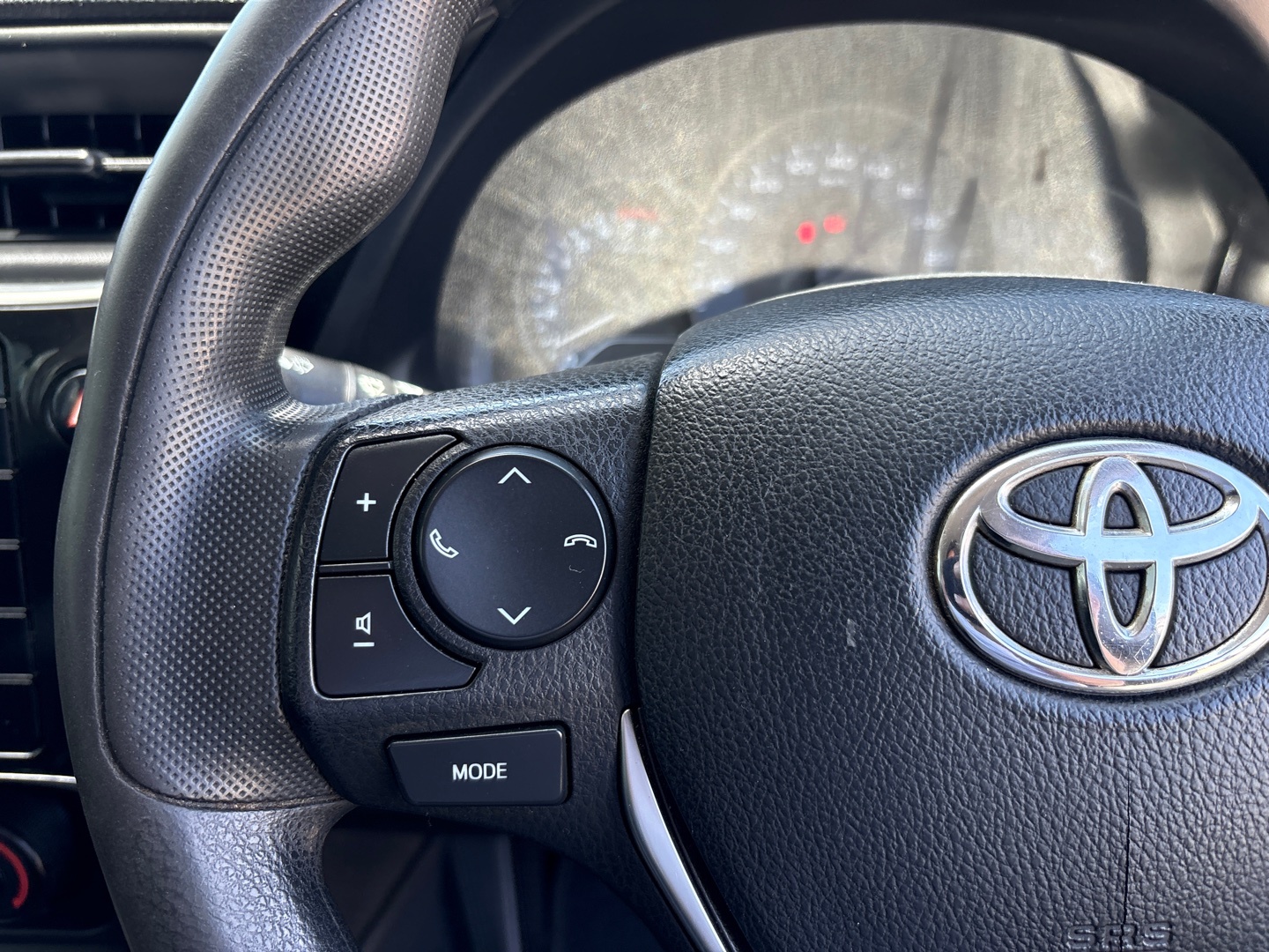 Toyota Corolla Quest 1.8 PLUS