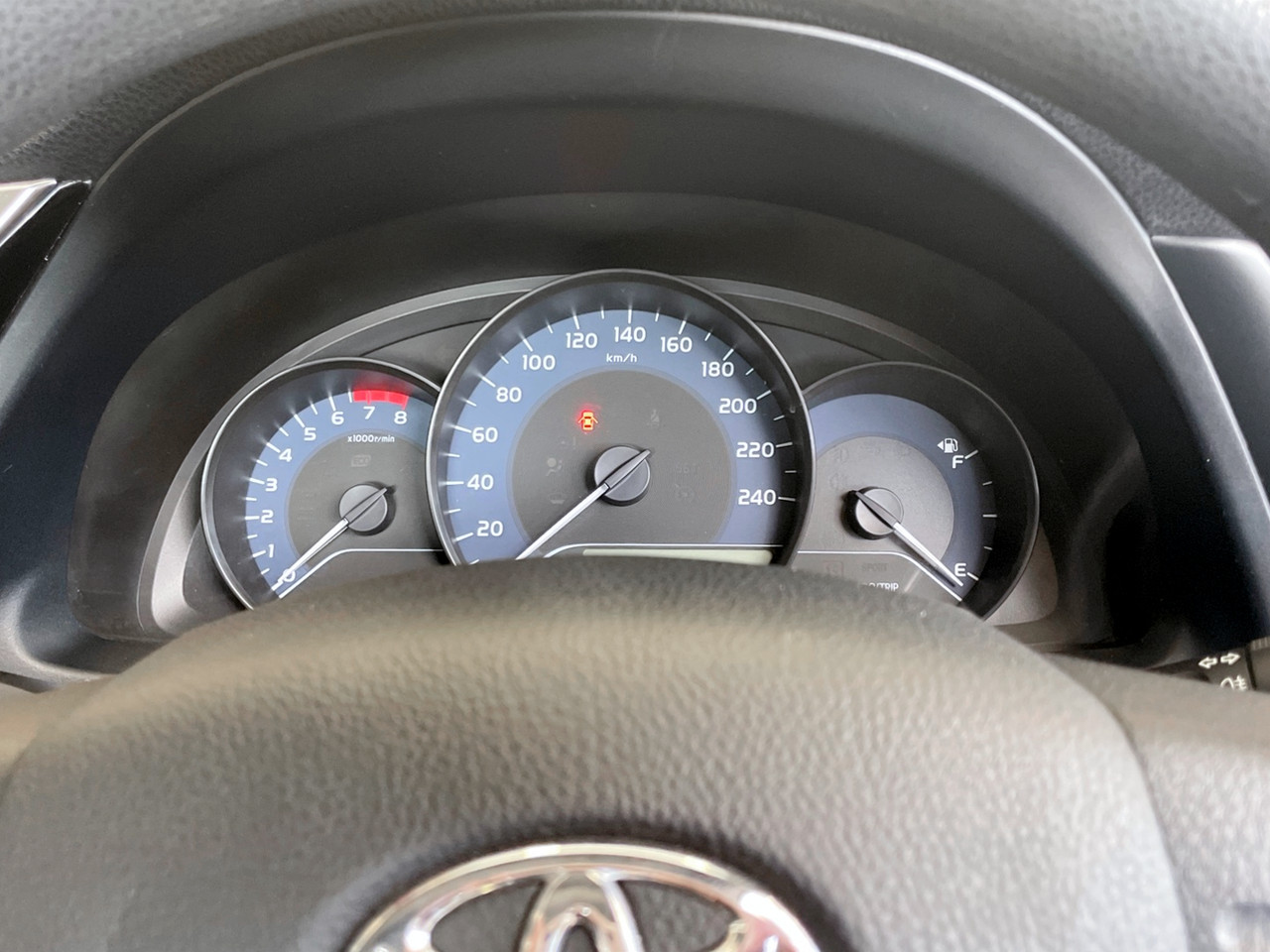 Toyota Corolla Quest 1.8 PLUS