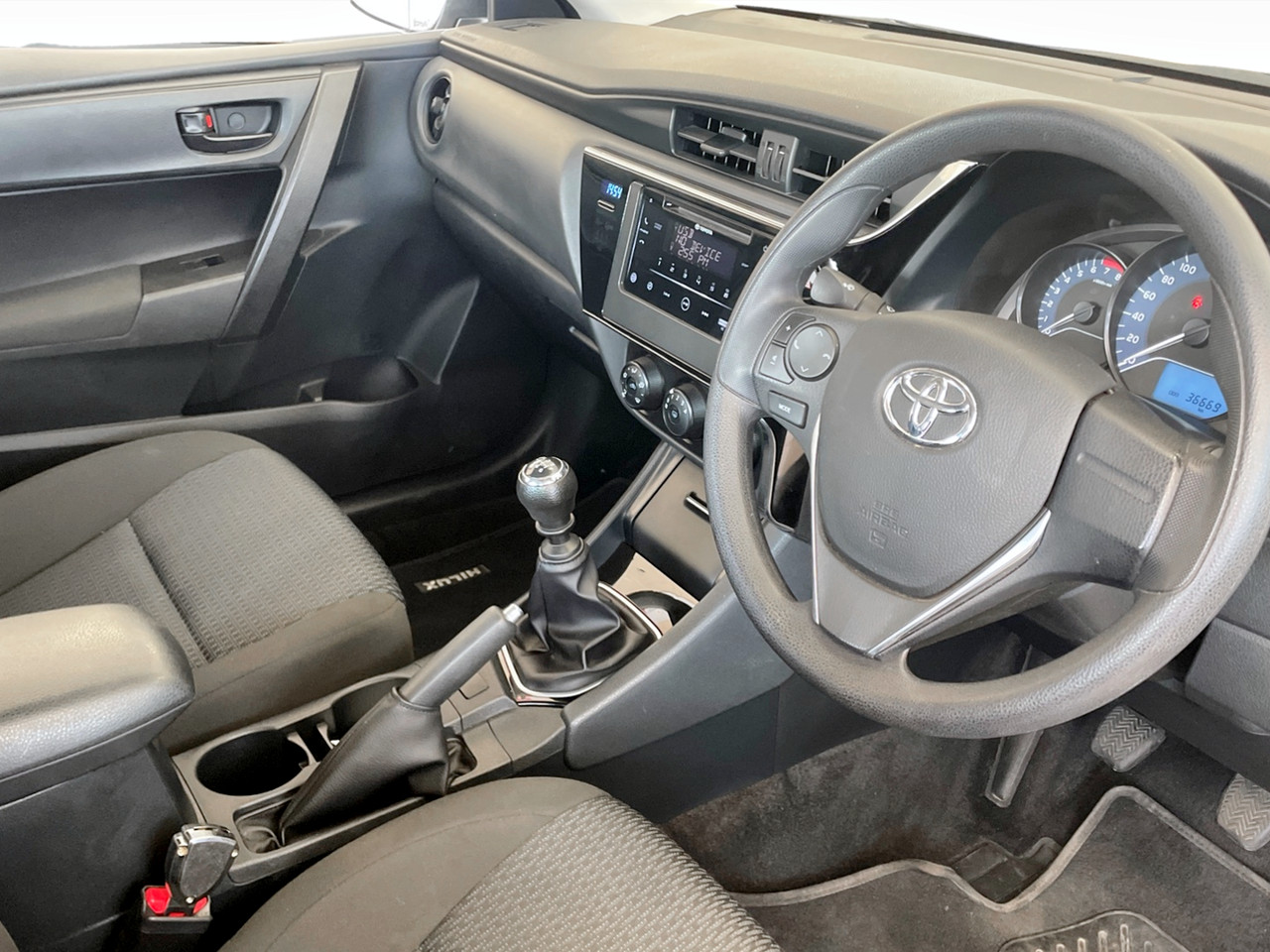 Toyota Corolla Quest 1.8 PLUS
