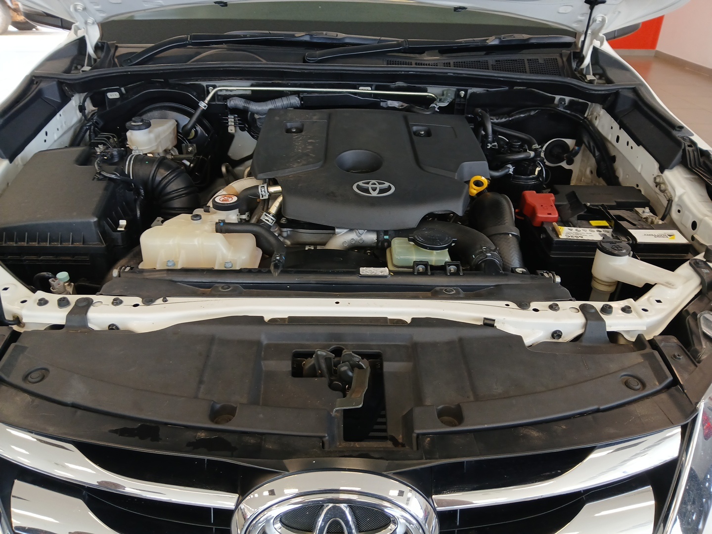 Toyota Fortuner 2.4GD-6 R/B A/T