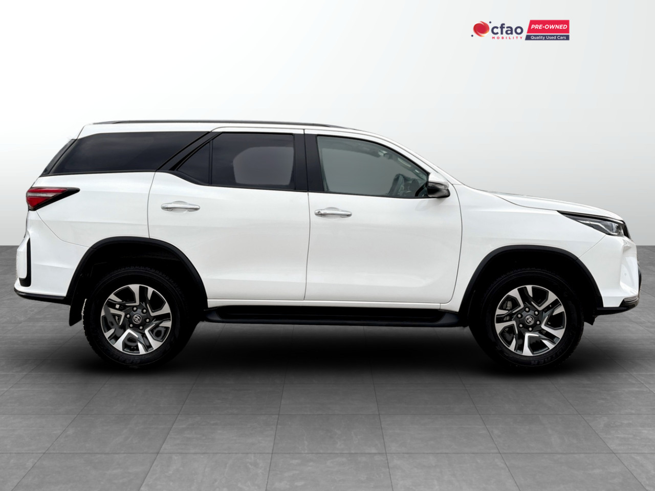 Toyota Fortuner 2.4GD-6 R/B A/T