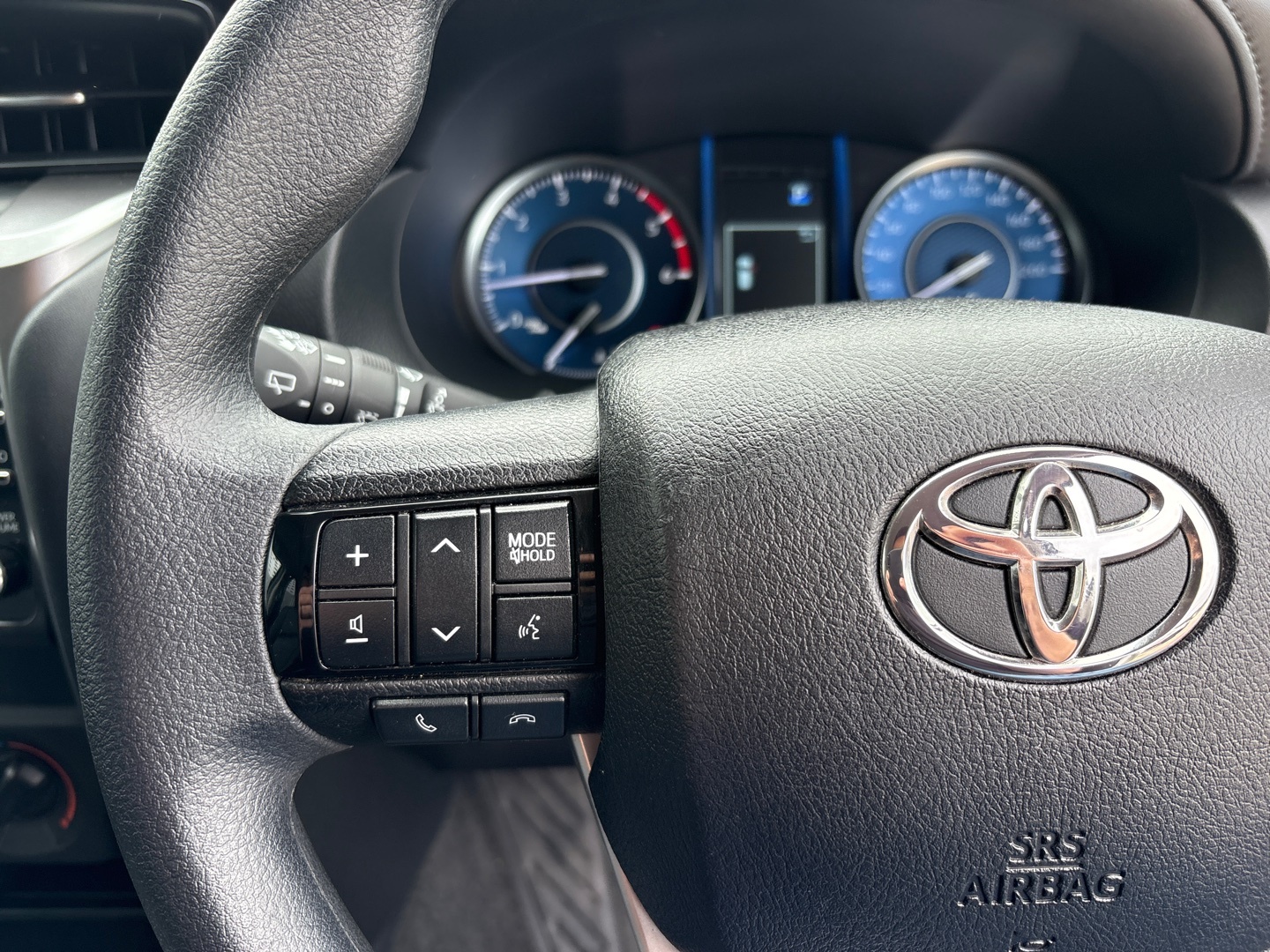 Toyota Fortuner 2.4GD-6 R/B A/T