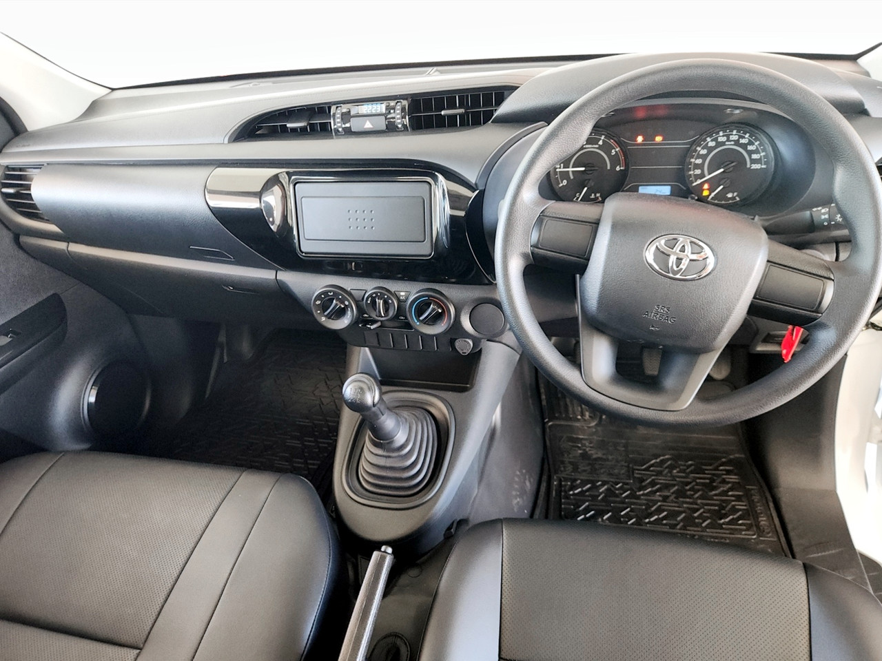 Toyota Hilux 2.4GD SINGLE CAB S (AIRCON)