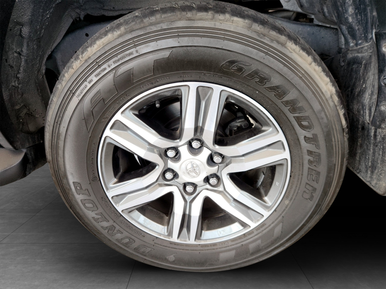 Toyota Fortuner 2.4GD-6 4X4 A/T